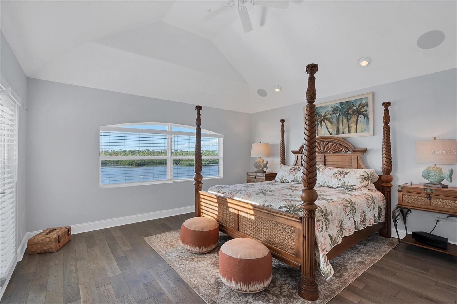 LANDINGS ON LEMON BAY - Residential