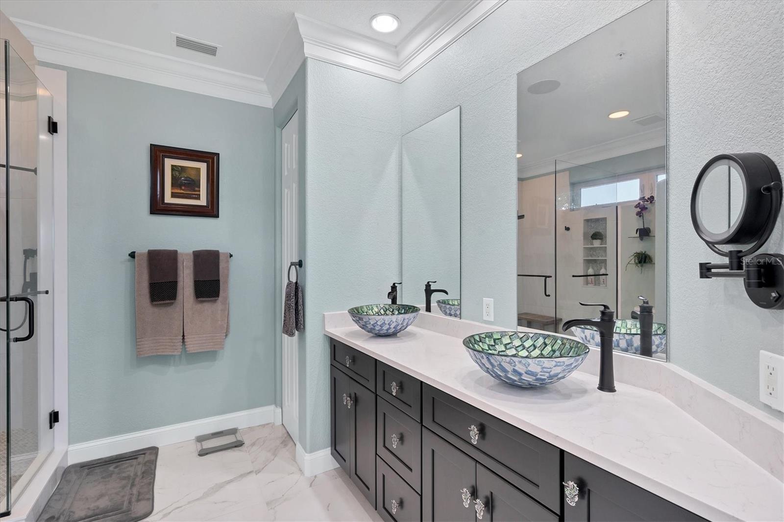LANDINGS ON LEMON BAY - Residential