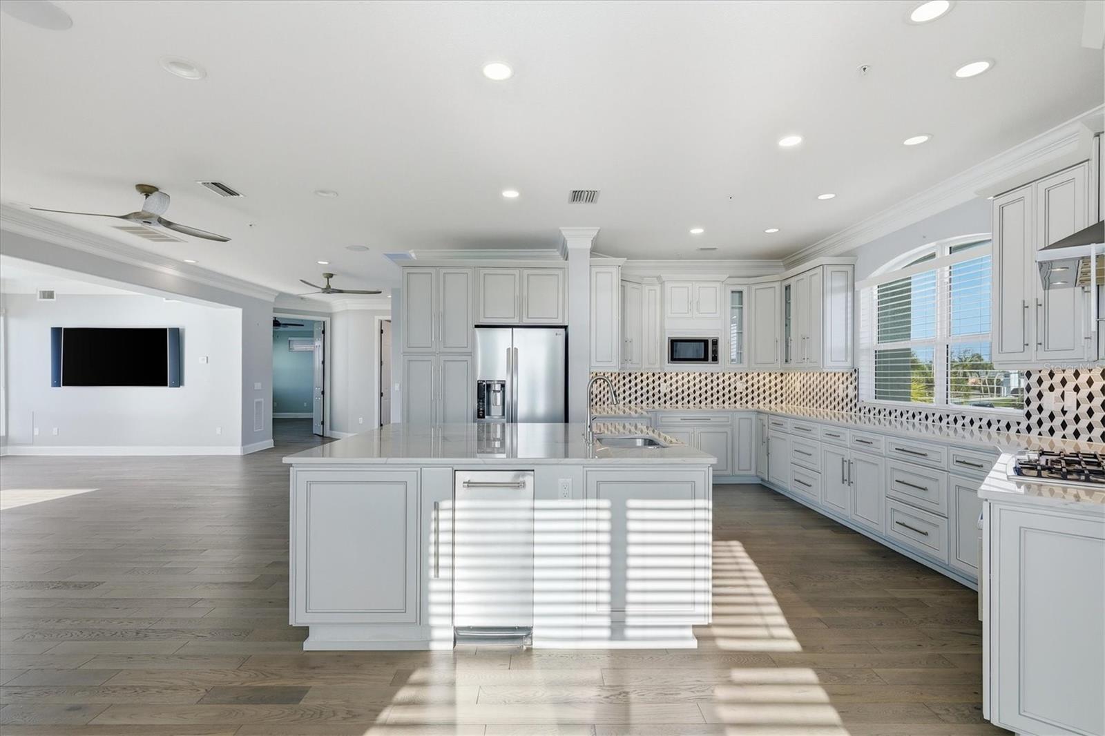 LANDINGS ON LEMON BAY - Residential