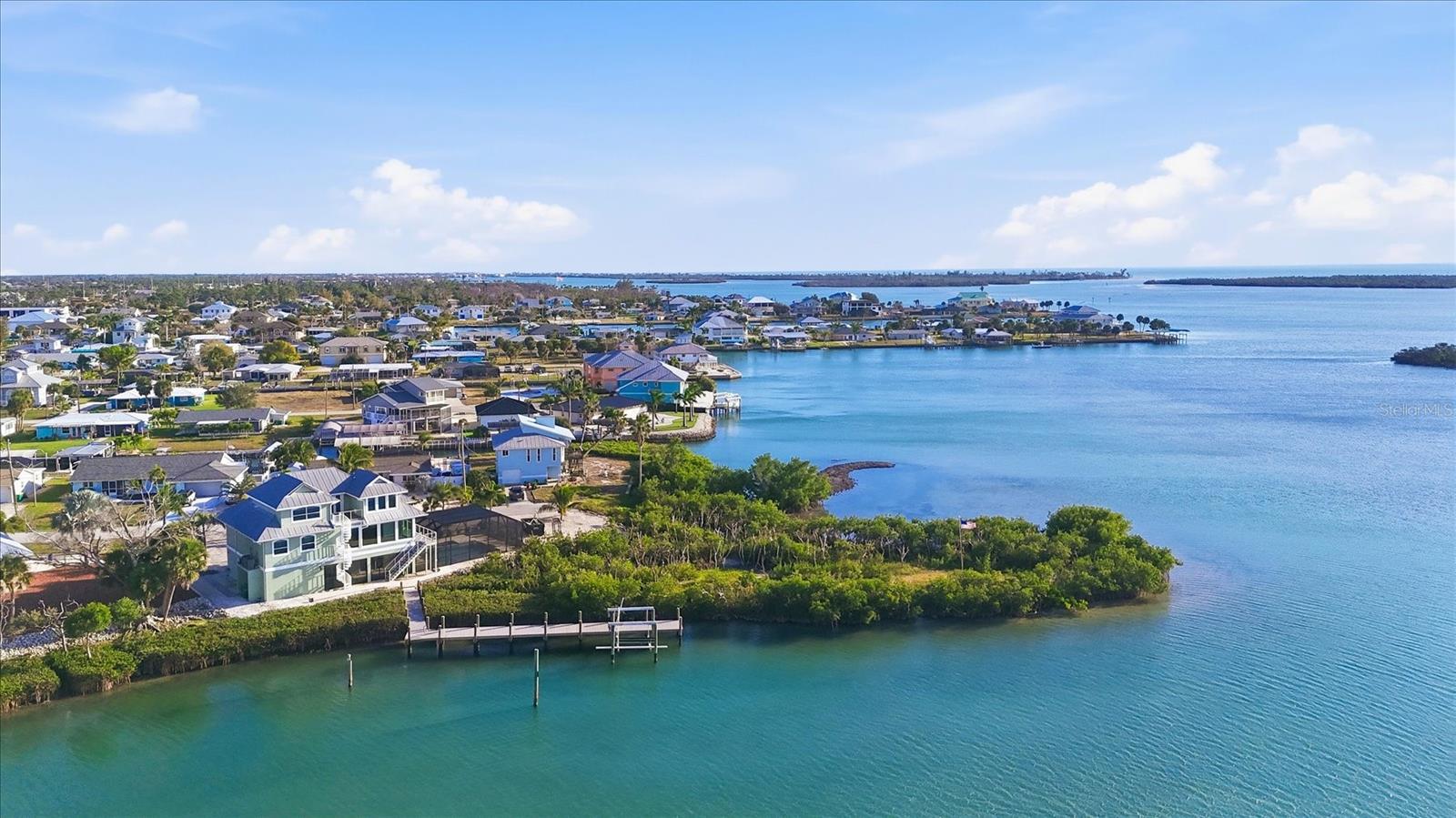 LANDINGS ON LEMON BAY - Residential