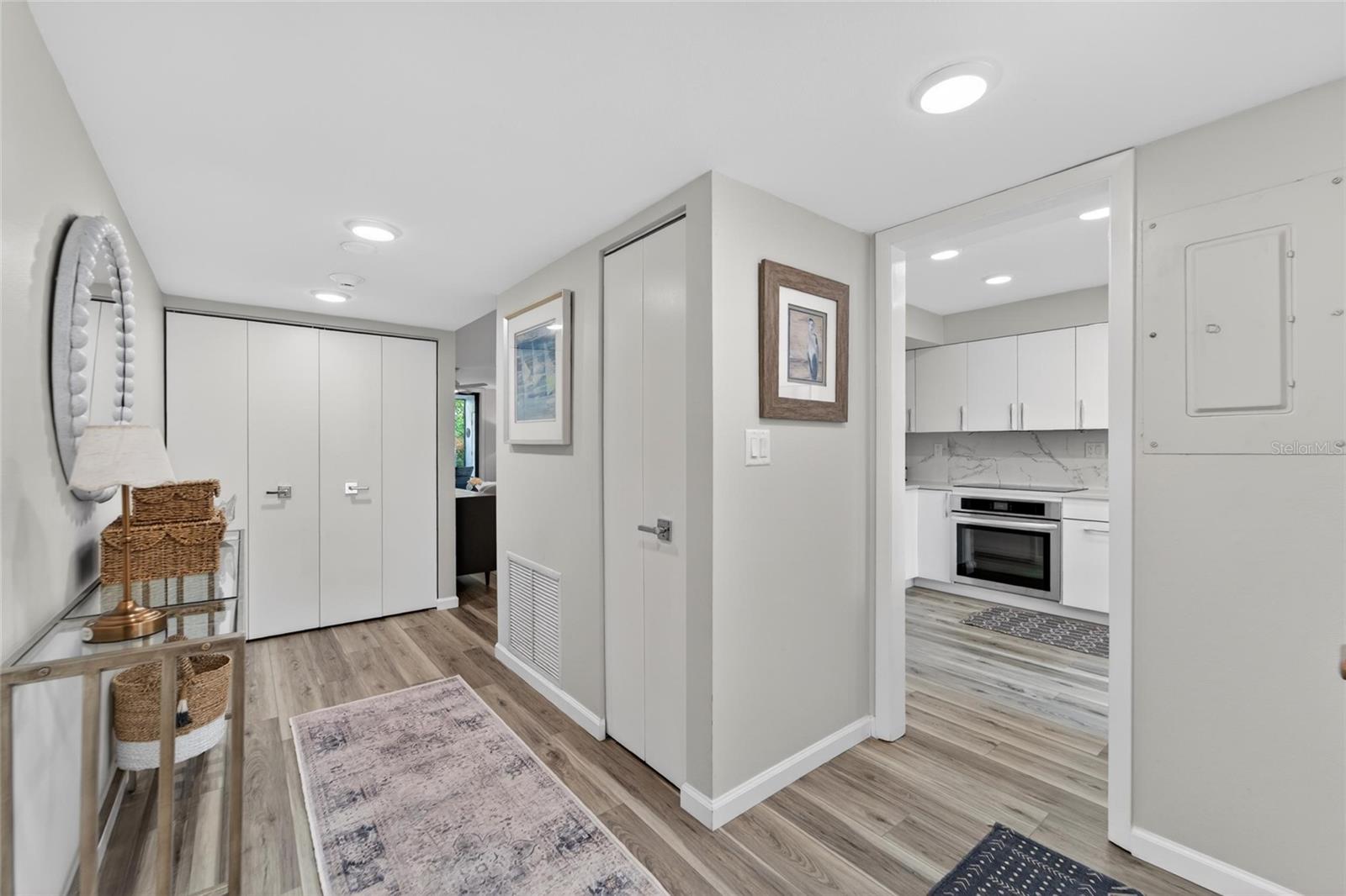 BAYPORT BCH & TEN PH F - Residential