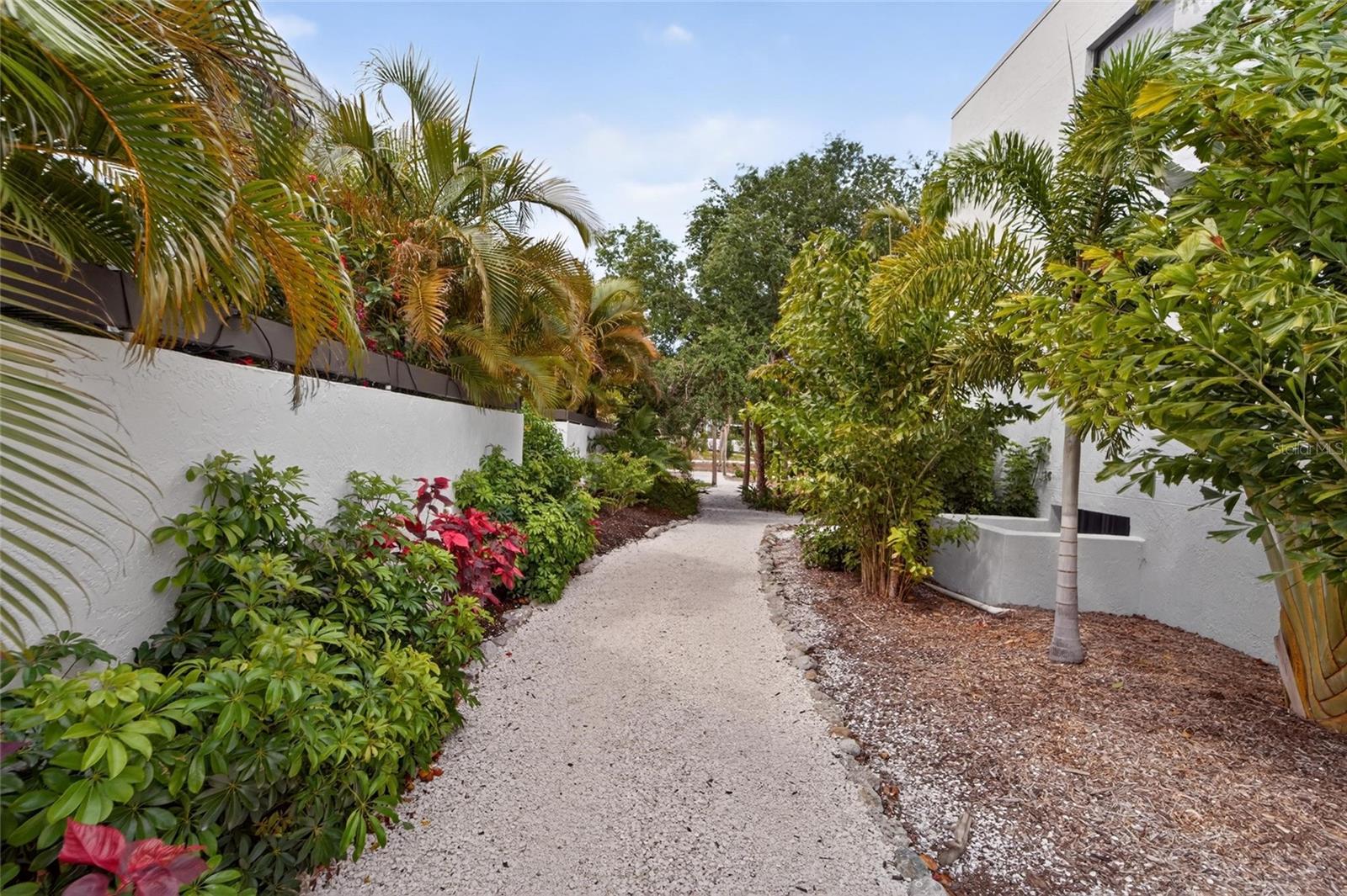 BAYPORT BCH & TEN PH F - Residential