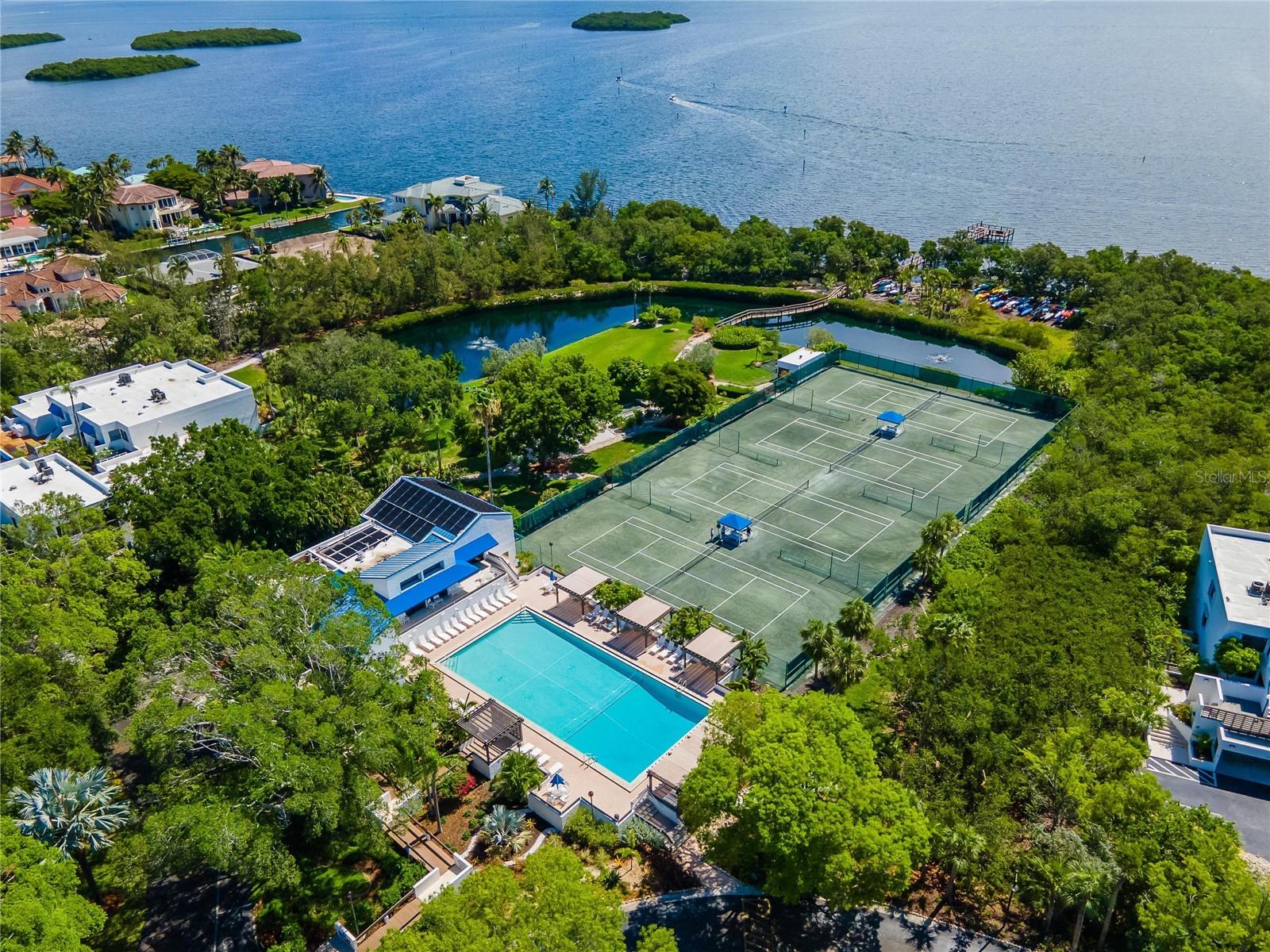BAYPORT BCH & TEN PH F - Residential