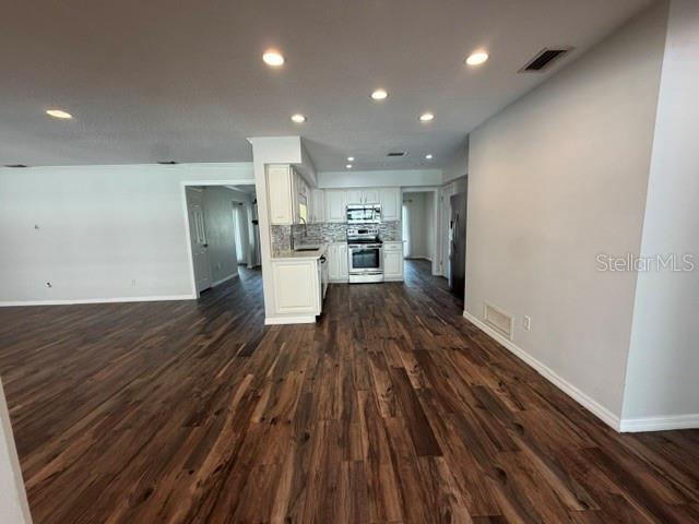 SWEETWATER OAKS - Residential