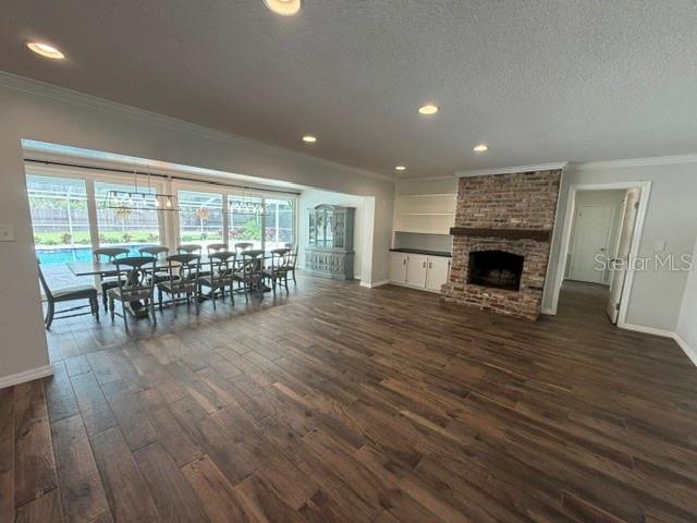 SWEETWATER OAKS - Residential