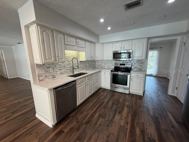 SWEETWATER OAKS - Residential