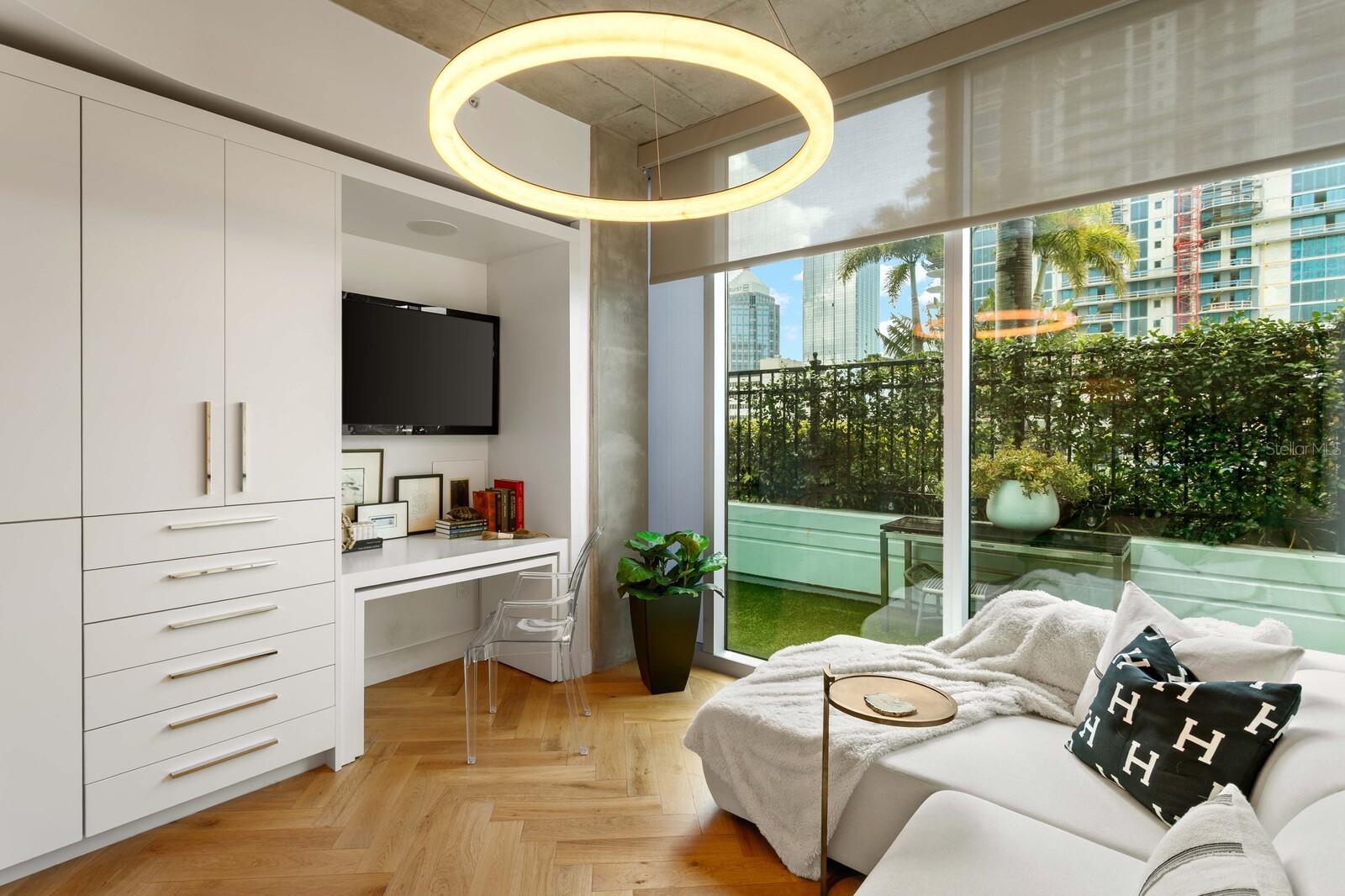 SKYPOINT A CONDO - Residential