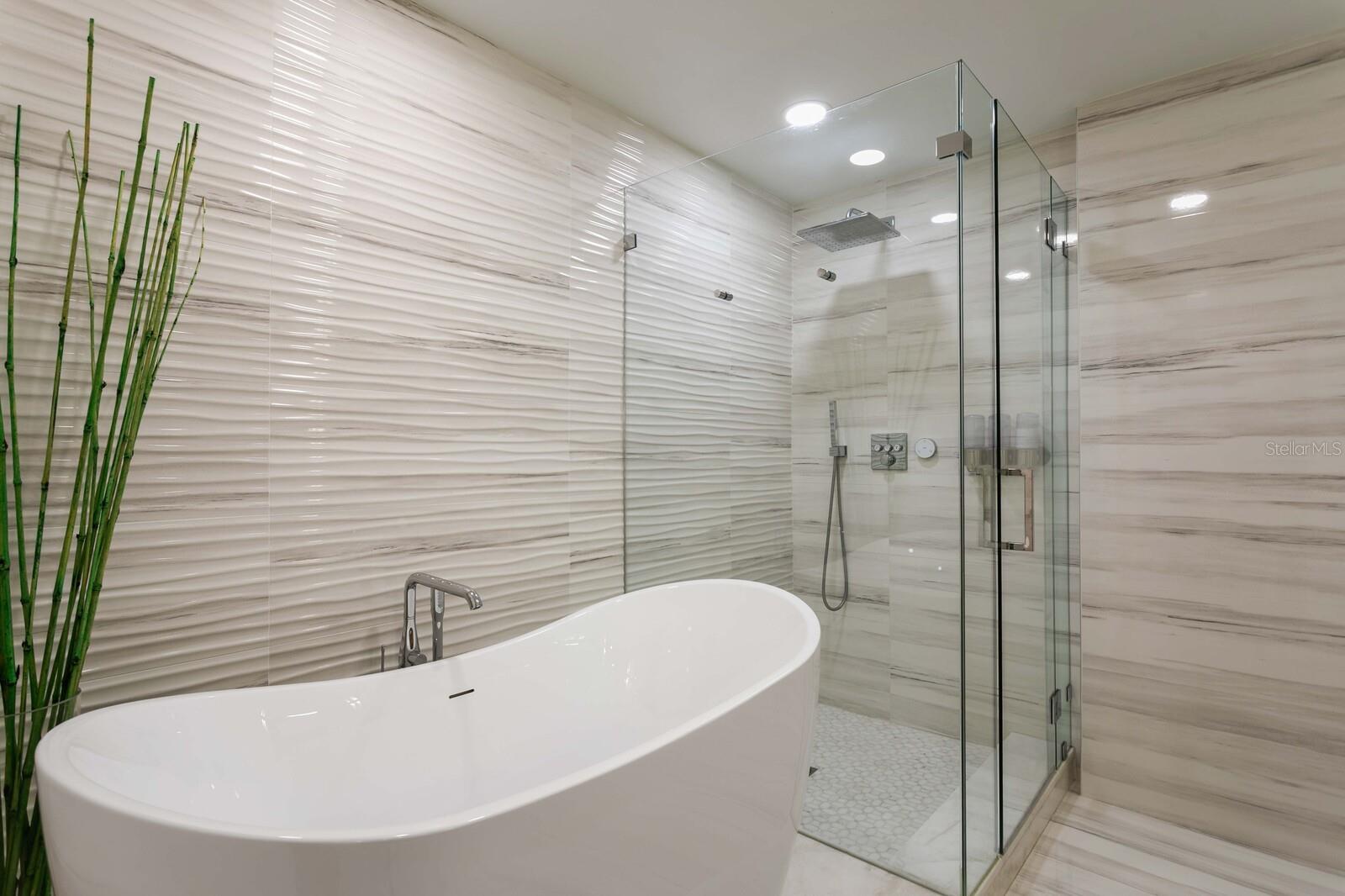 SKYPOINT A CONDO - Residential