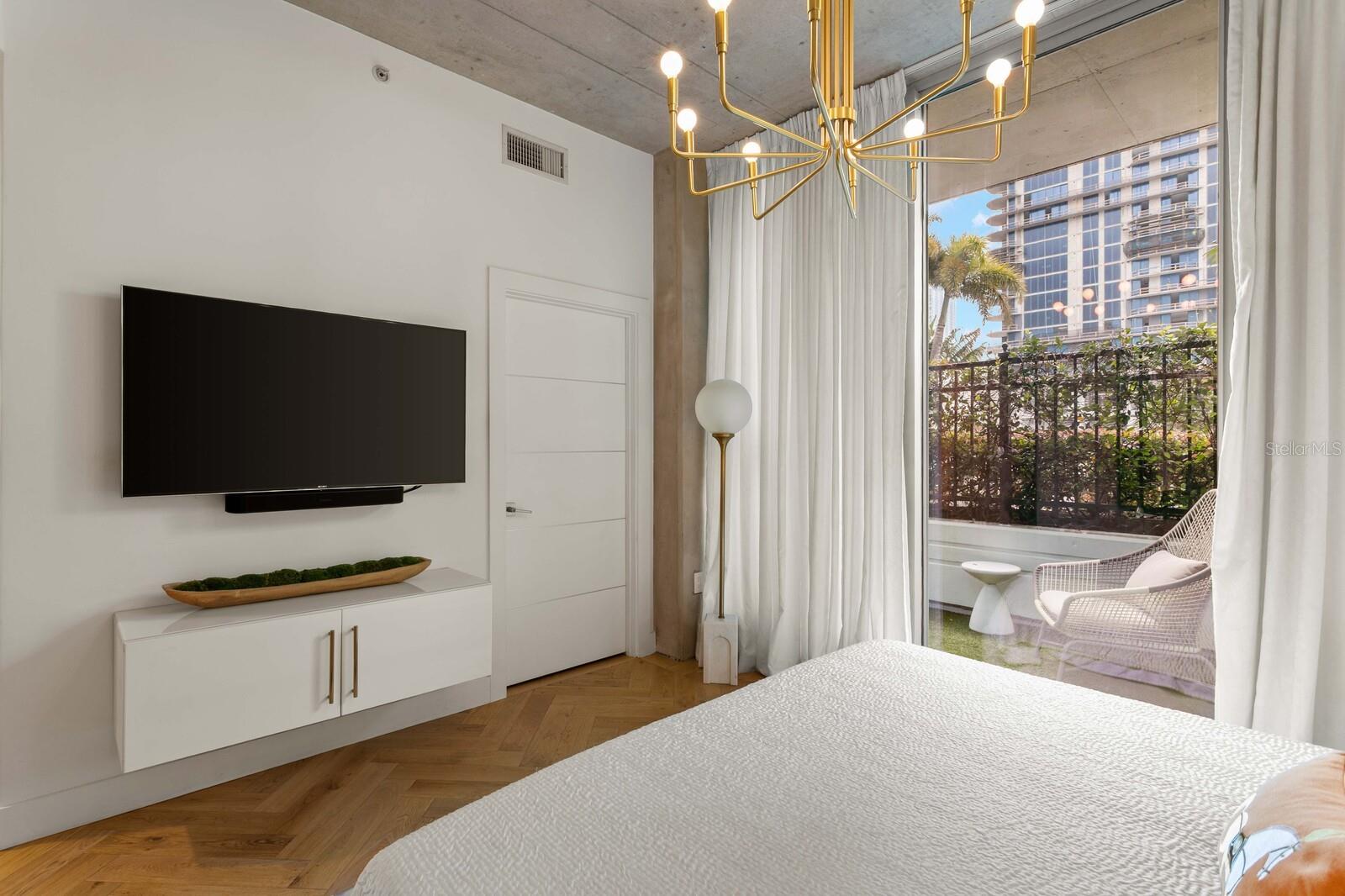 SKYPOINT A CONDO - Residential