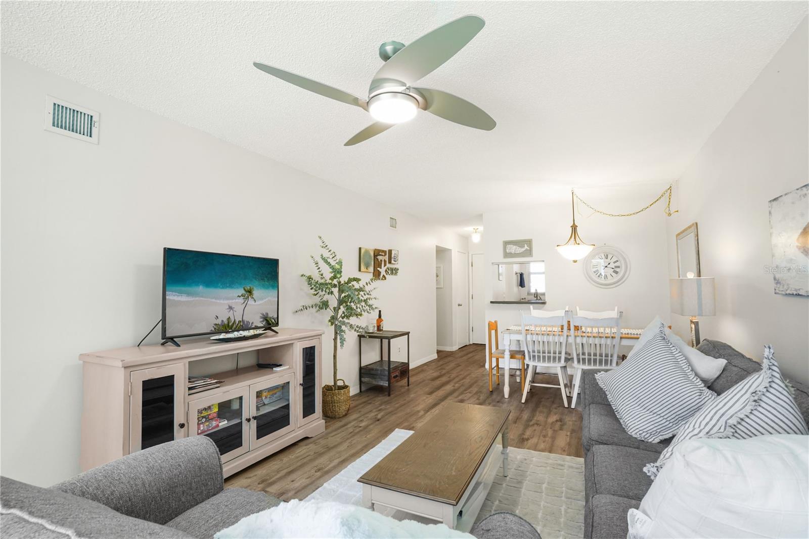 WHITE SANDS VILLAGE - Residential
