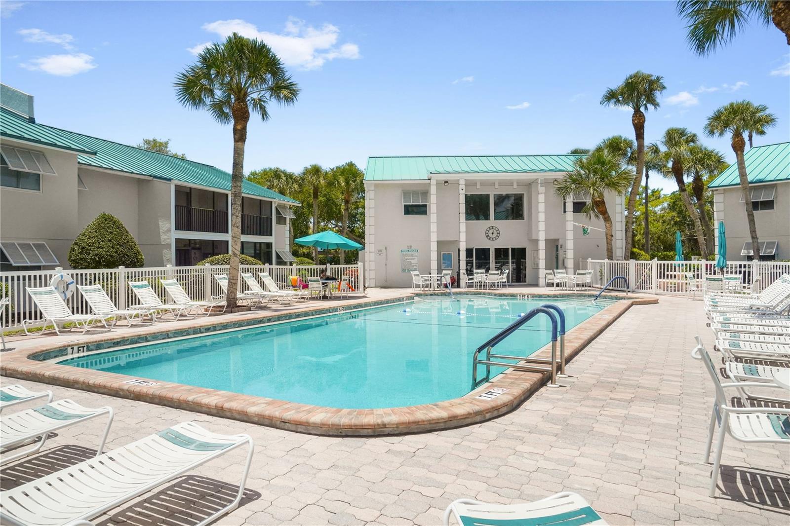 WHITE SANDS VILLAGE - Residential