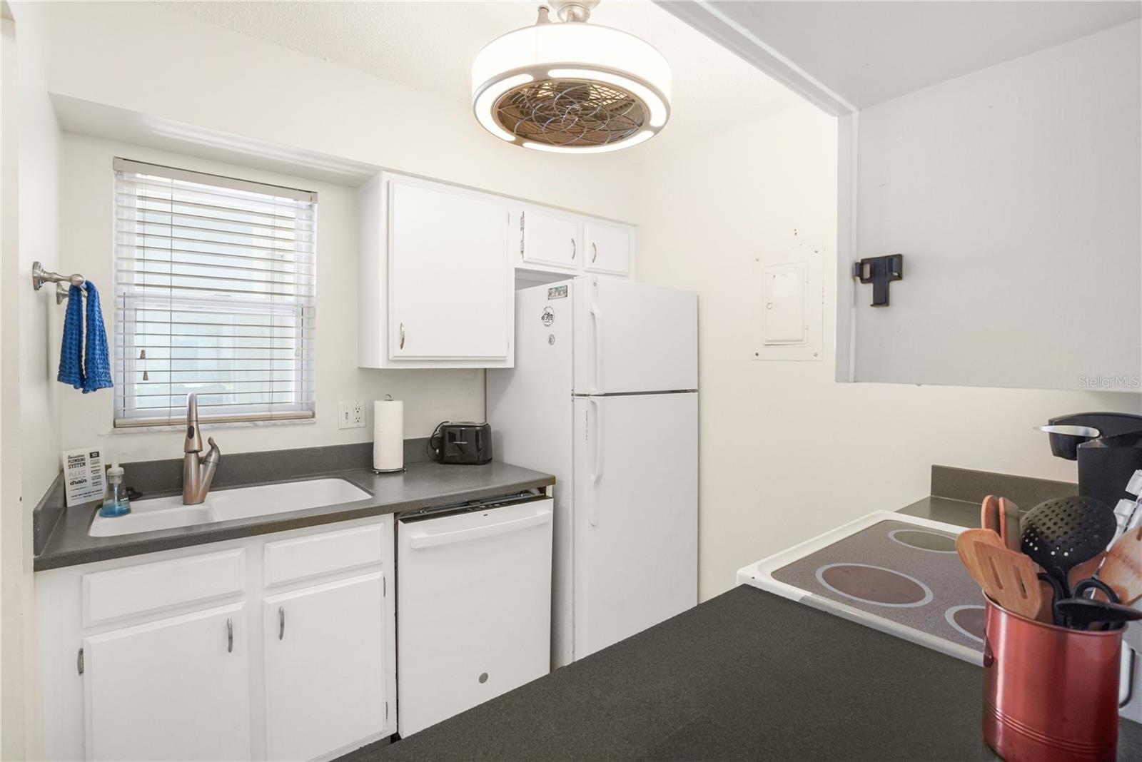 WHITE SANDS VILLAGE - Residential