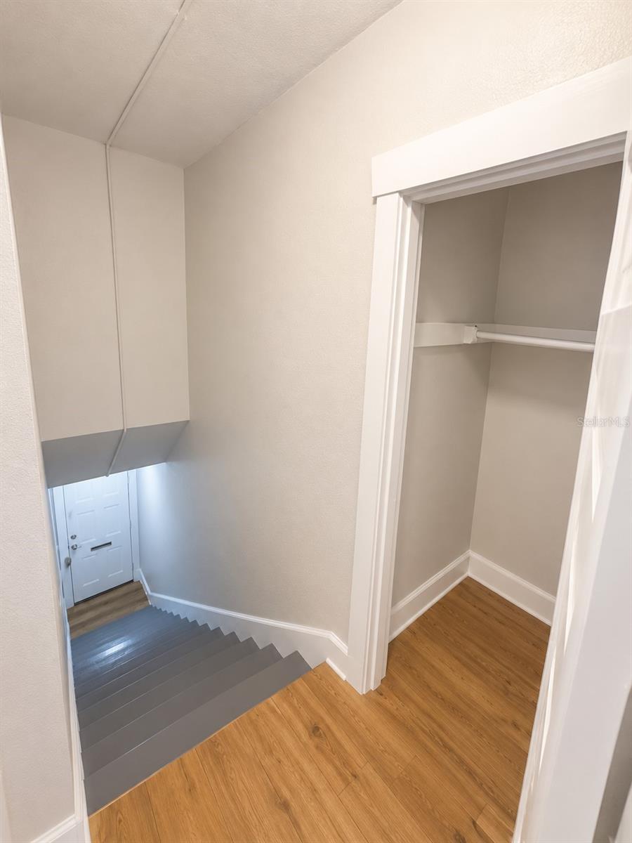 MUNRO & MC INTOSHS ADD - Residential Lease