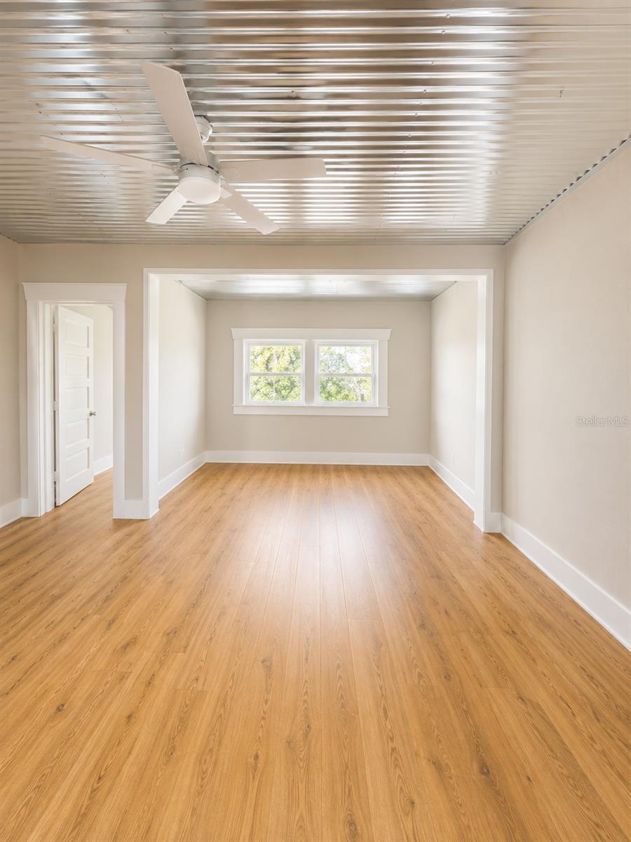 MUNRO & MC INTOSHS ADD - Residential Lease