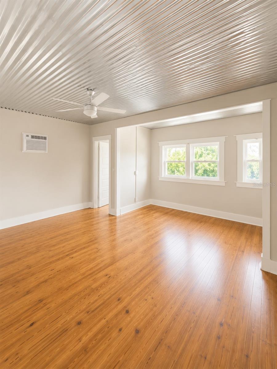 MUNRO & MC INTOSHS ADD - Residential Lease