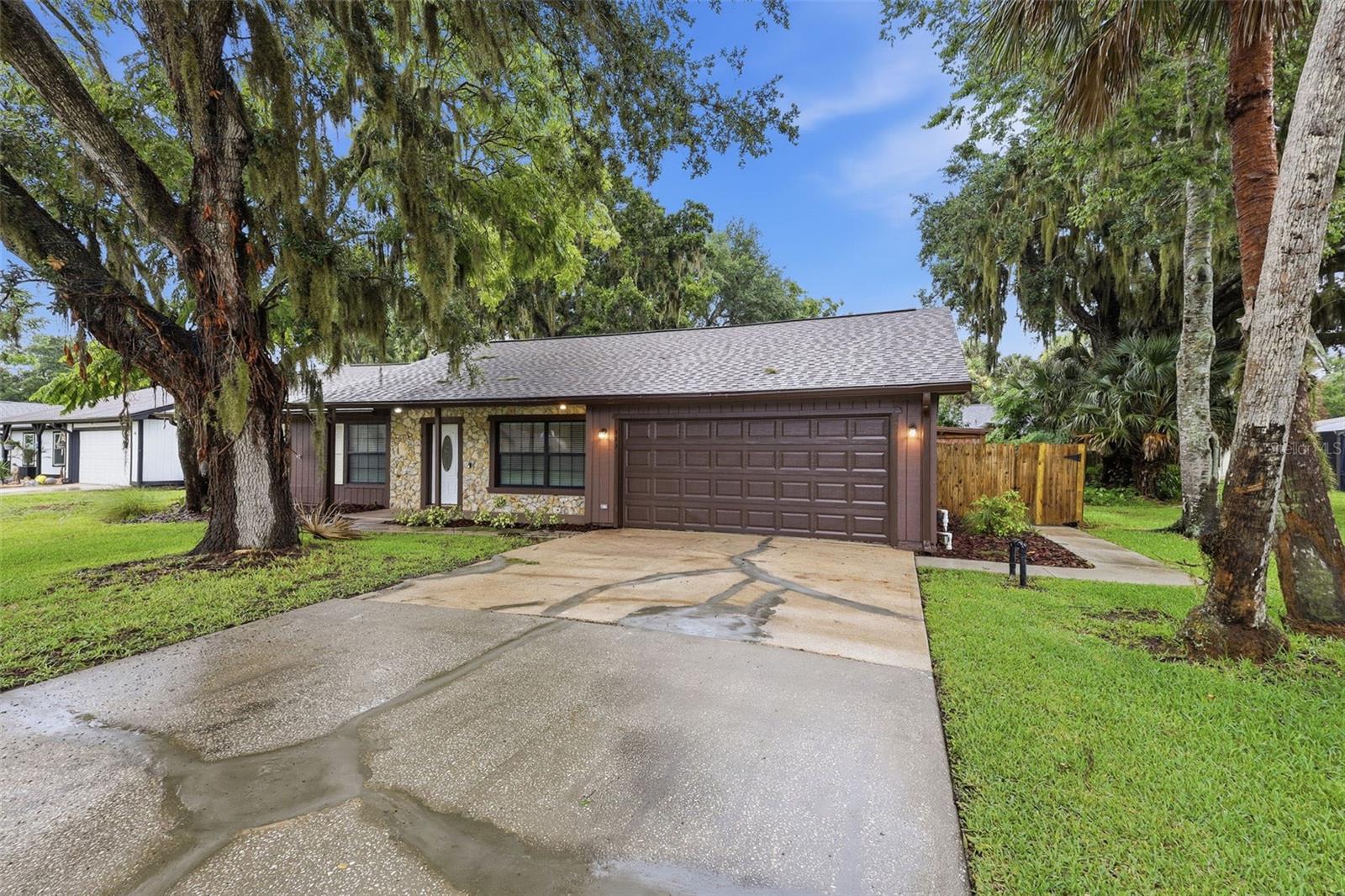 WOODS PORT ORANGE UNIT 01 - Residential
