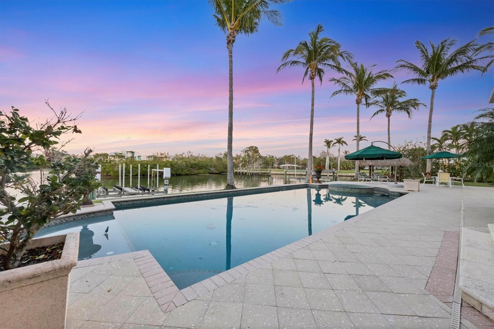 OYSTER BAY ESTATES - Residential