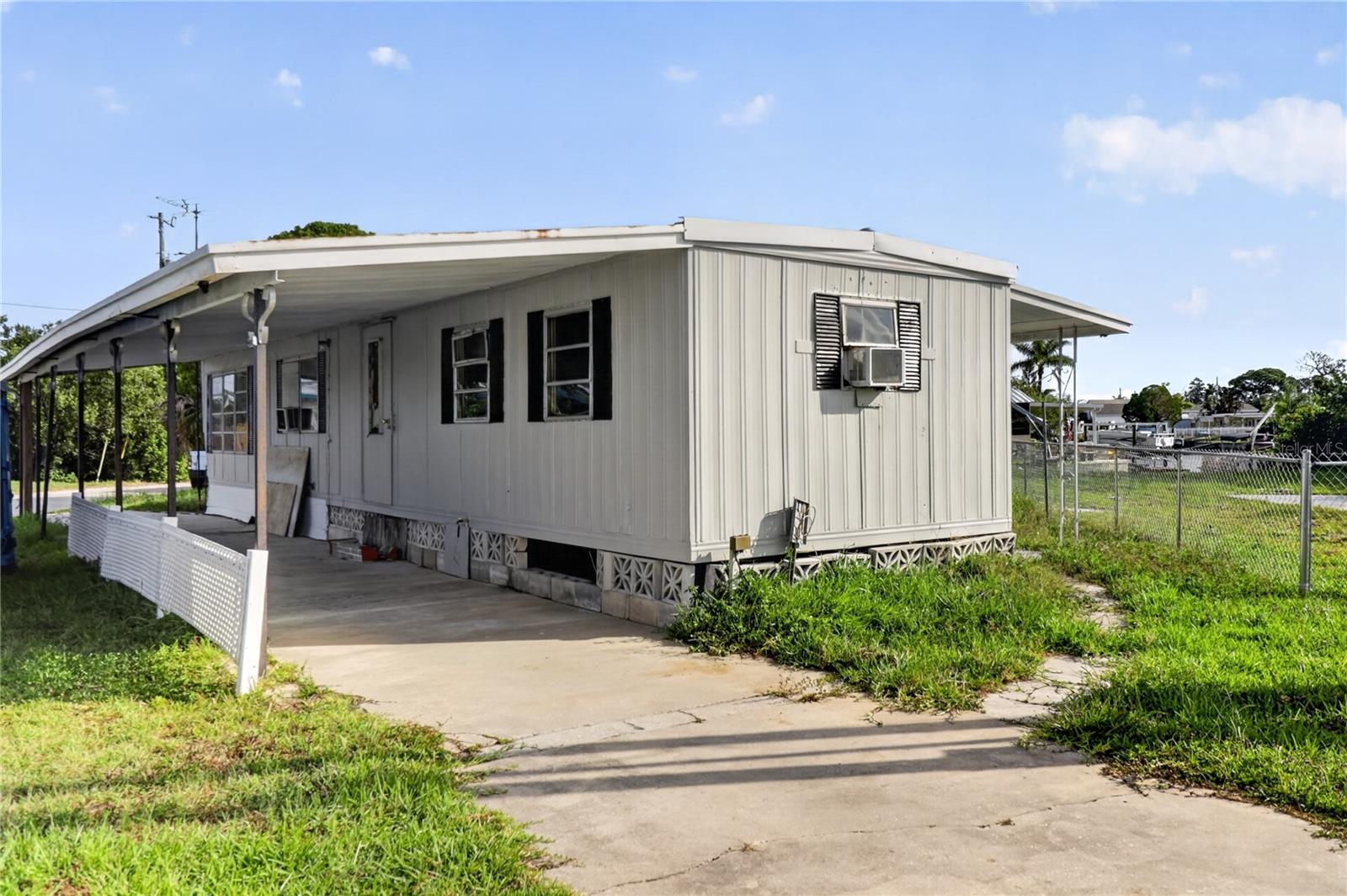 SIGNAL COVE - Residential