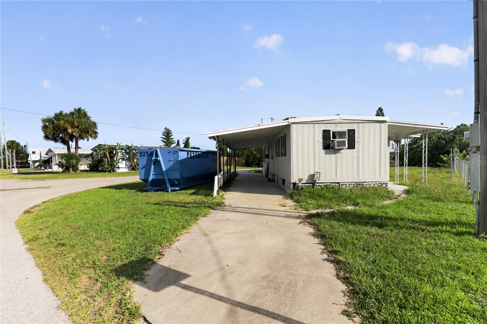 SIGNAL COVE - Residential
