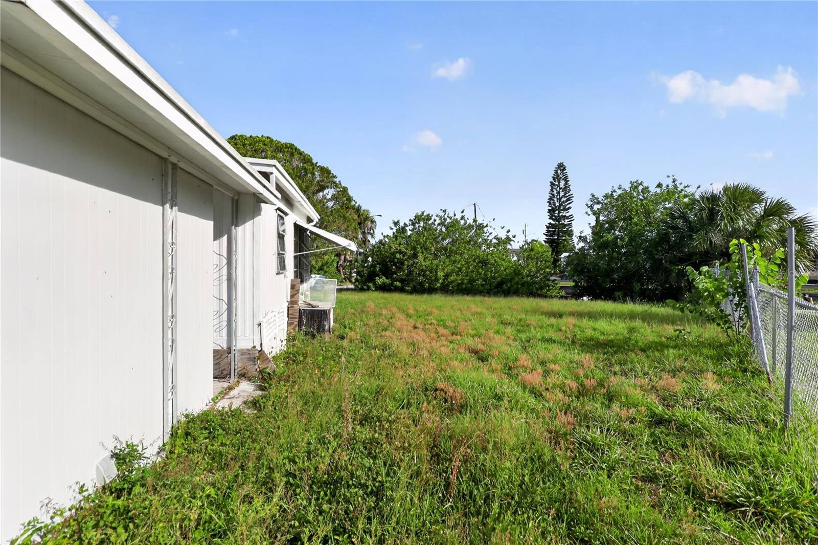 SIGNAL COVE - Residential