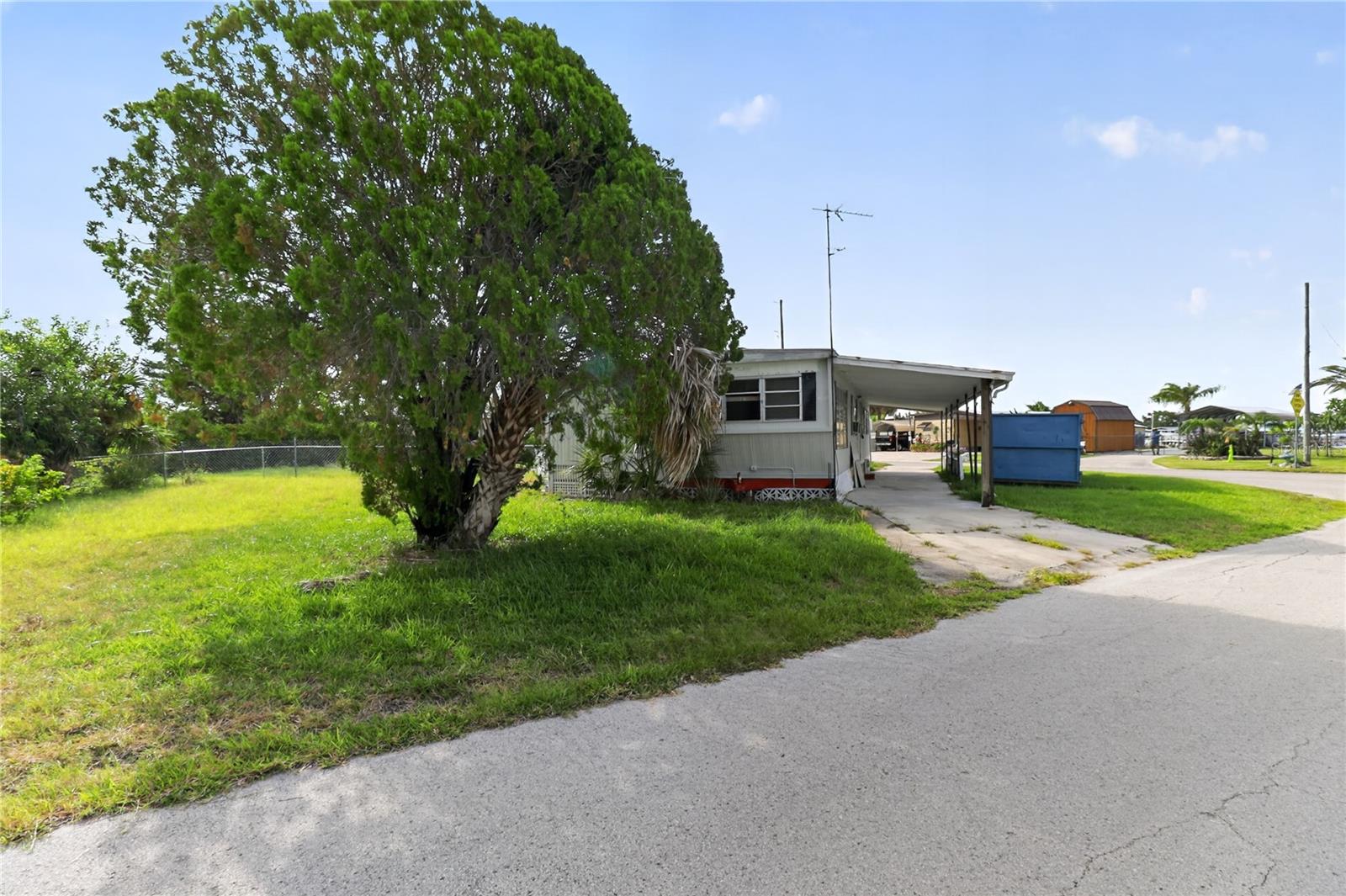SIGNAL COVE - Residential