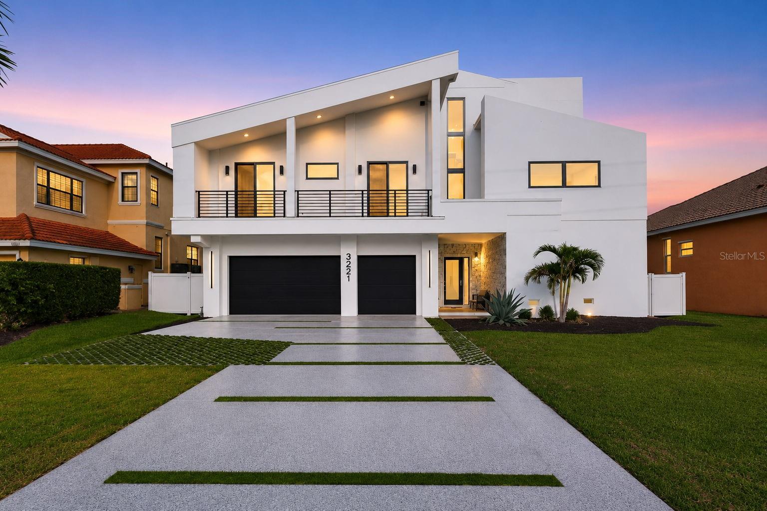 BELLEAIR BEACH YACHT CLUB ESTATES - Residential