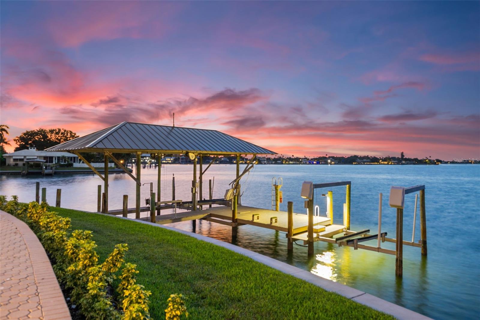 ISLAND ESTATE OF CLEARWATER UNITS 6D 7A 7C - Residential