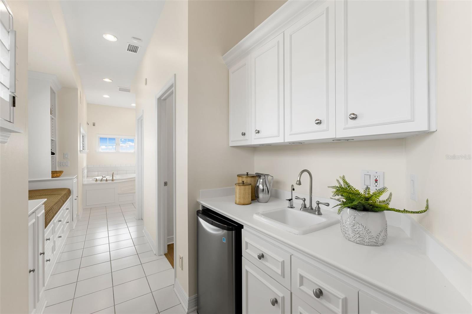 ISLAND ESTATE OF CLEARWATER UNITS 6D 7A 7C - Residential