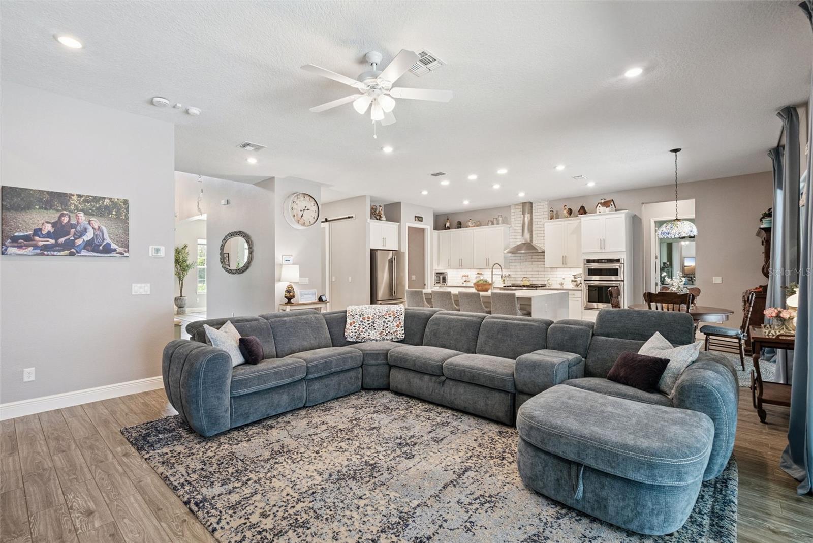 HILLSIDE AT WEKIVA - Residential