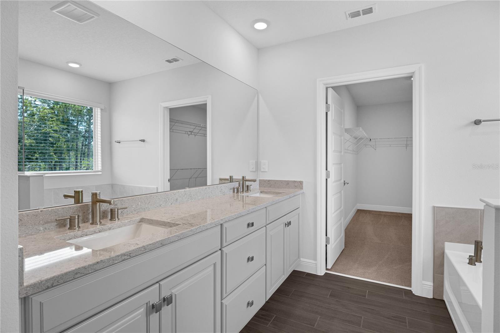 WATERLEIGH - Residential