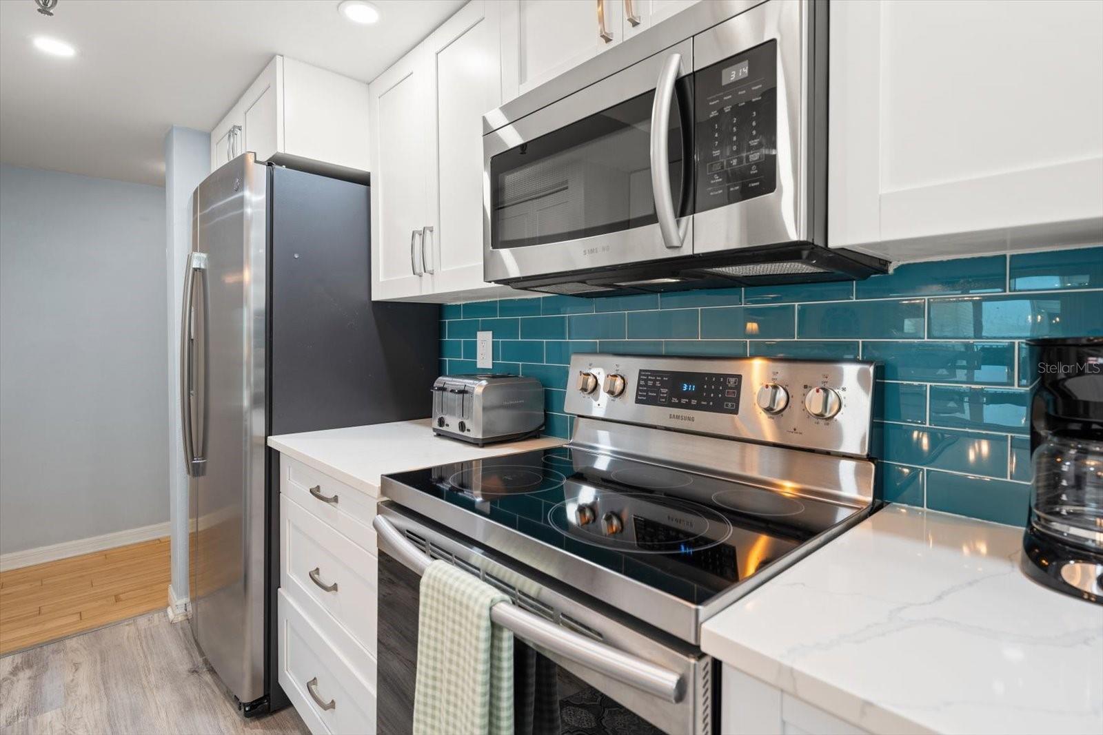 PELICANS POINTE BEACH HOMES CONDO - Residential