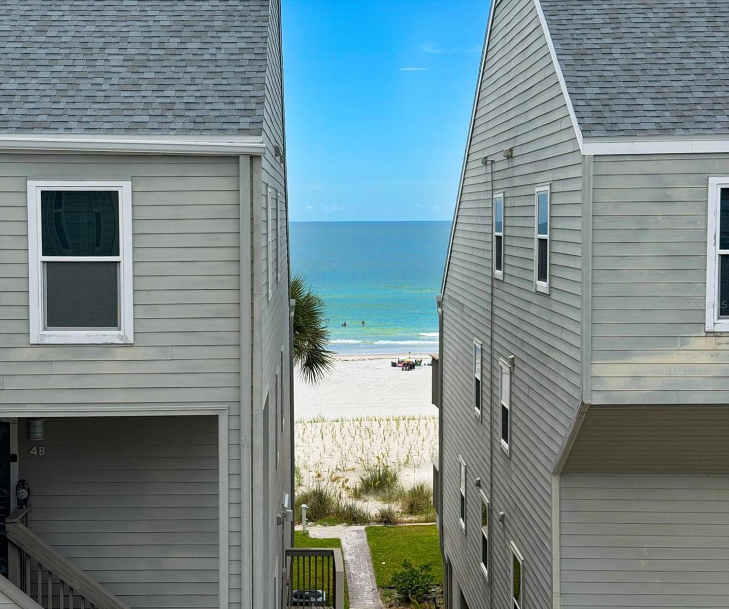 PELICANS POINTE BEACH HOMES CONDO - Residential