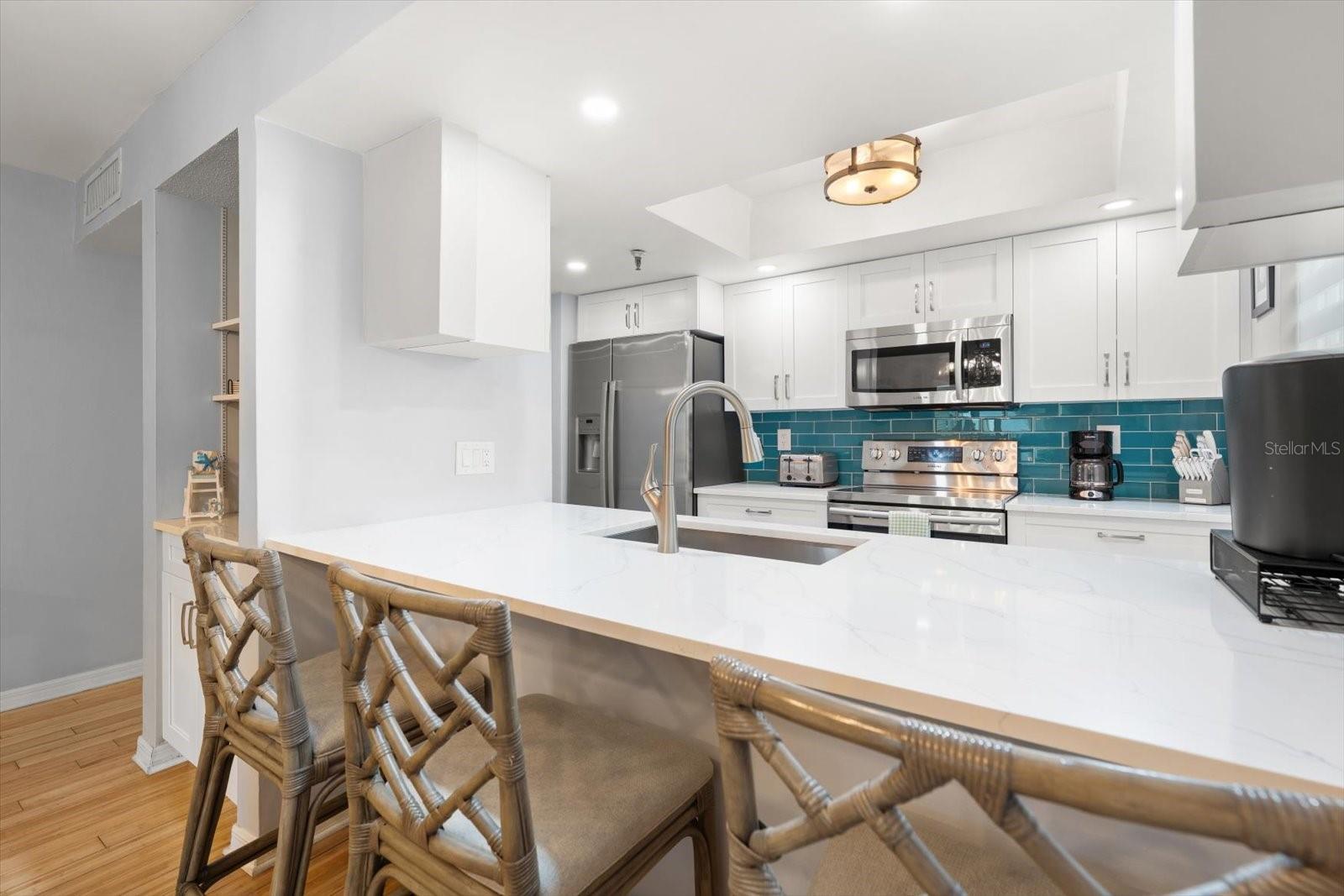PELICANS POINTE BEACH HOMES CONDO - Residential