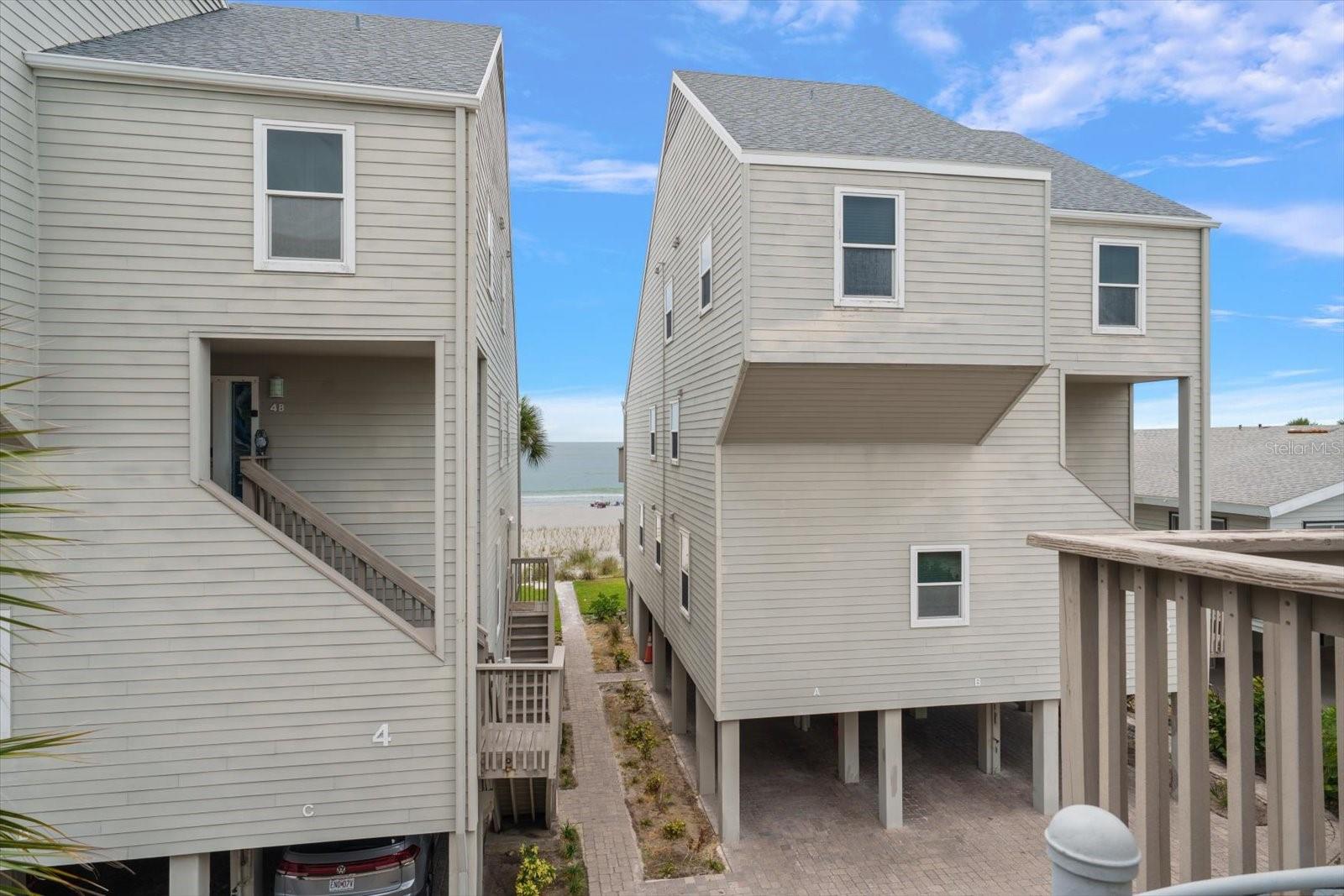 PELICANS POINTE BEACH HOMES CONDO - Residential