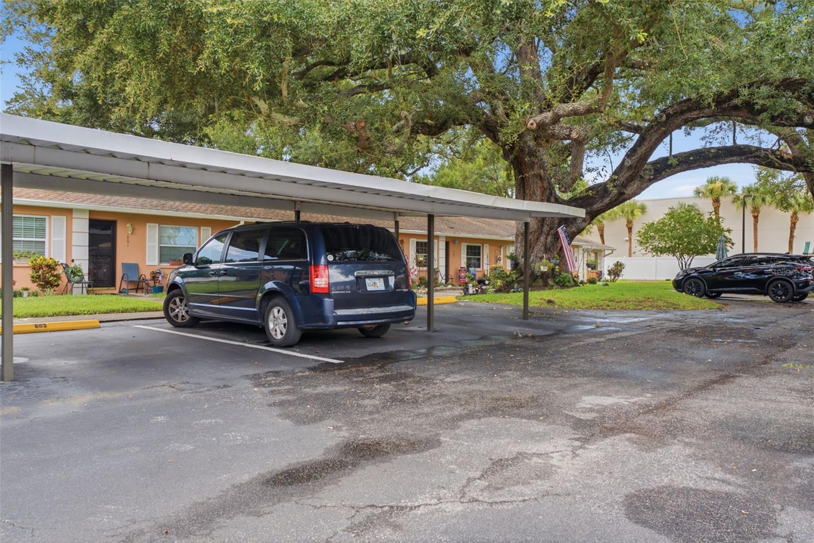 DRUID OAKS CONDO - Residential