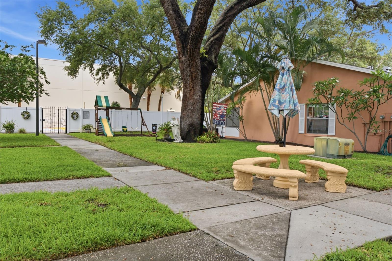 DRUID OAKS CONDO - Residential