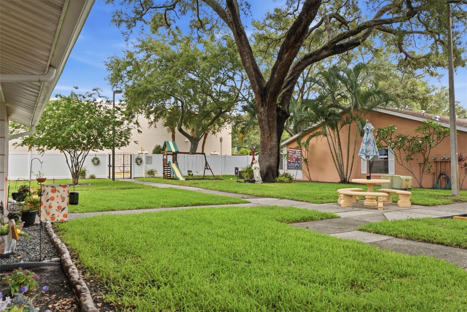 DRUID OAKS CONDO - Residential