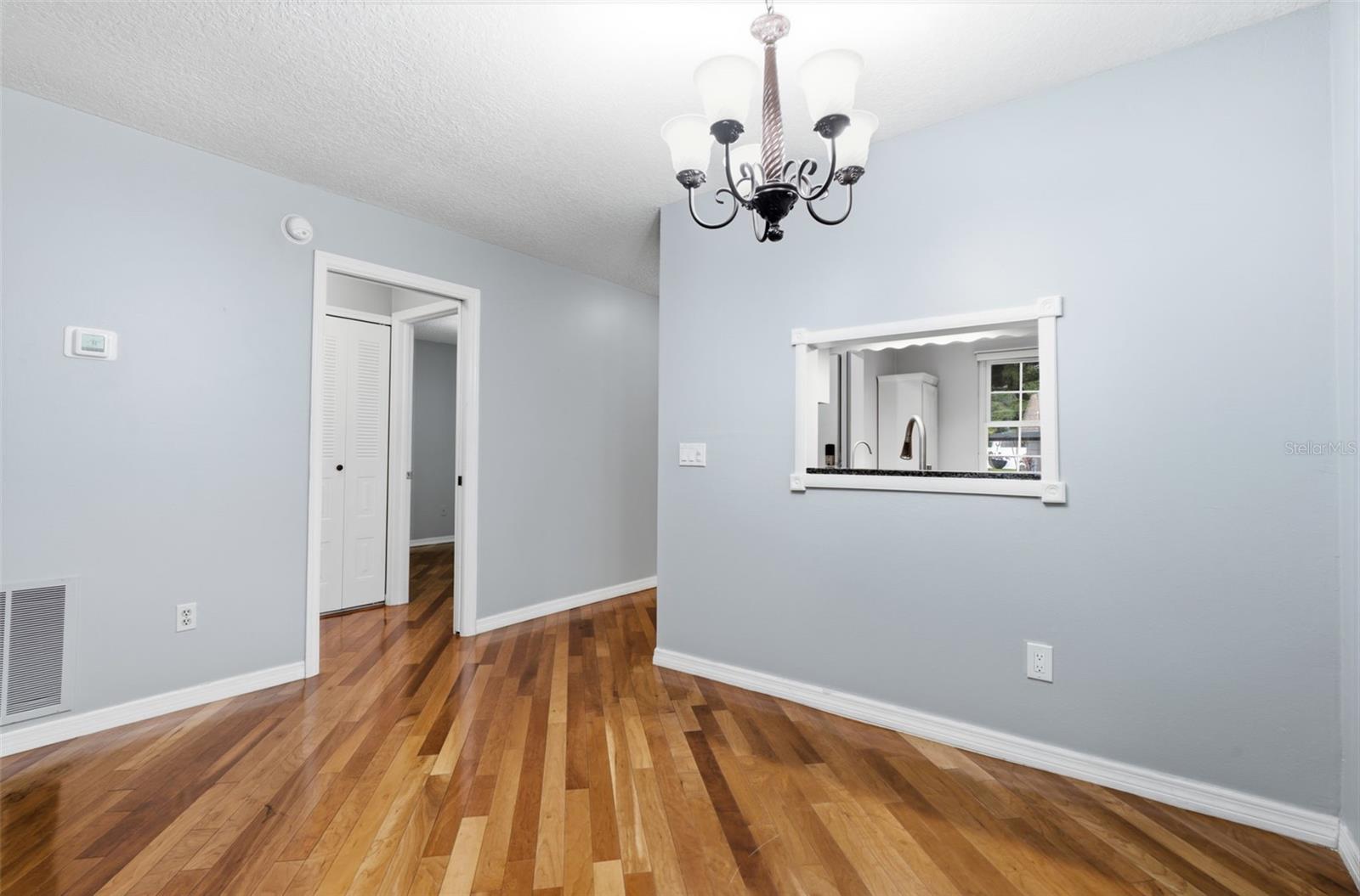 DRUID OAKS CONDO - Residential