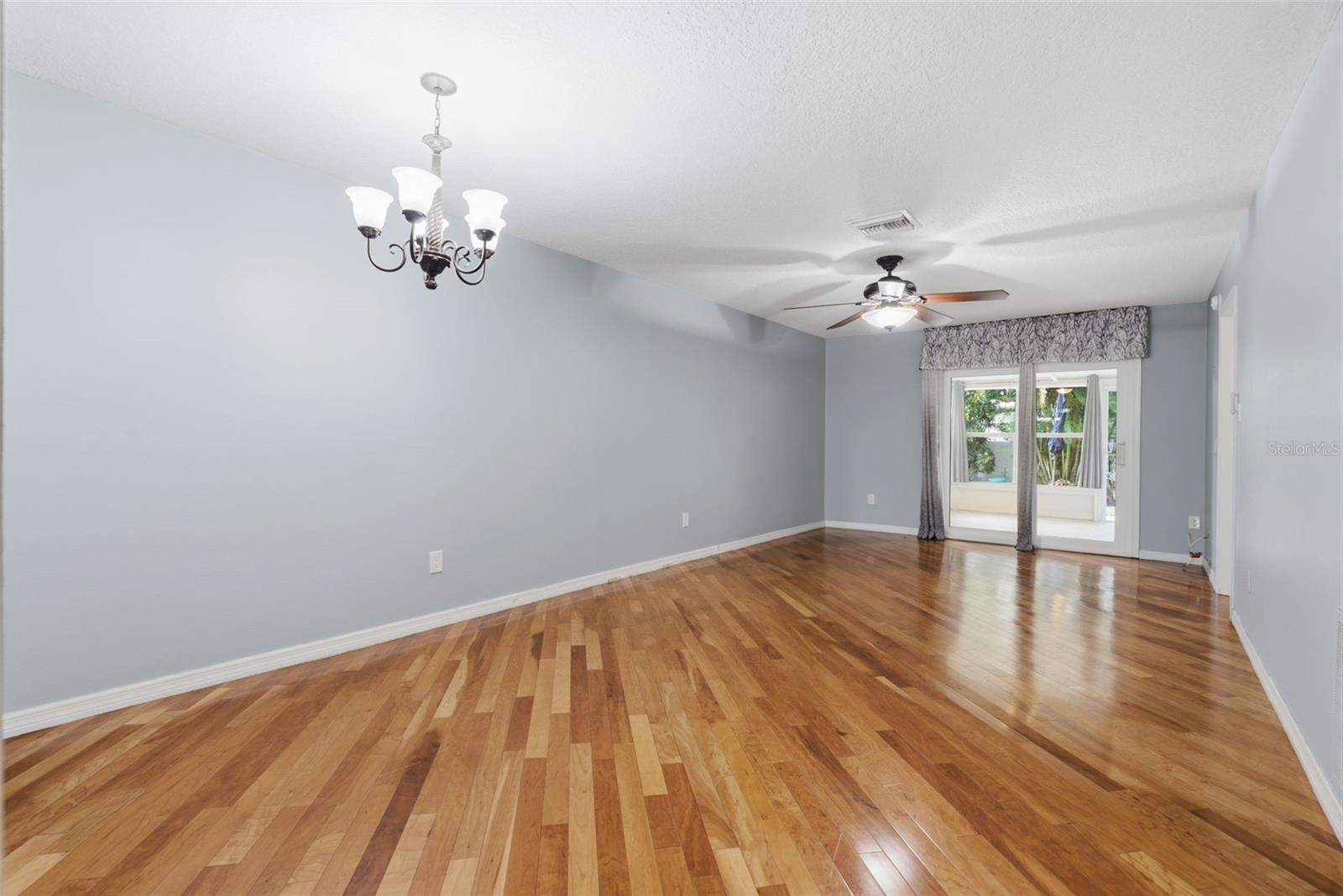 DRUID OAKS CONDO - Residential