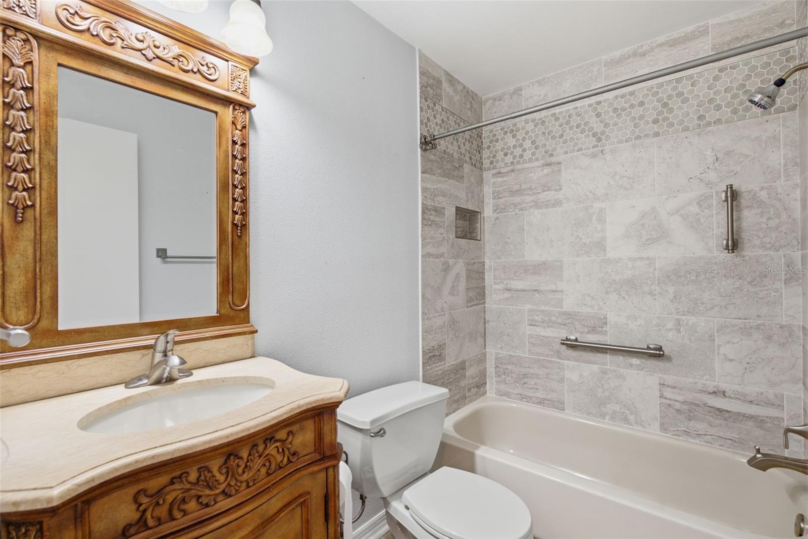 DRUID OAKS CONDO - Residential