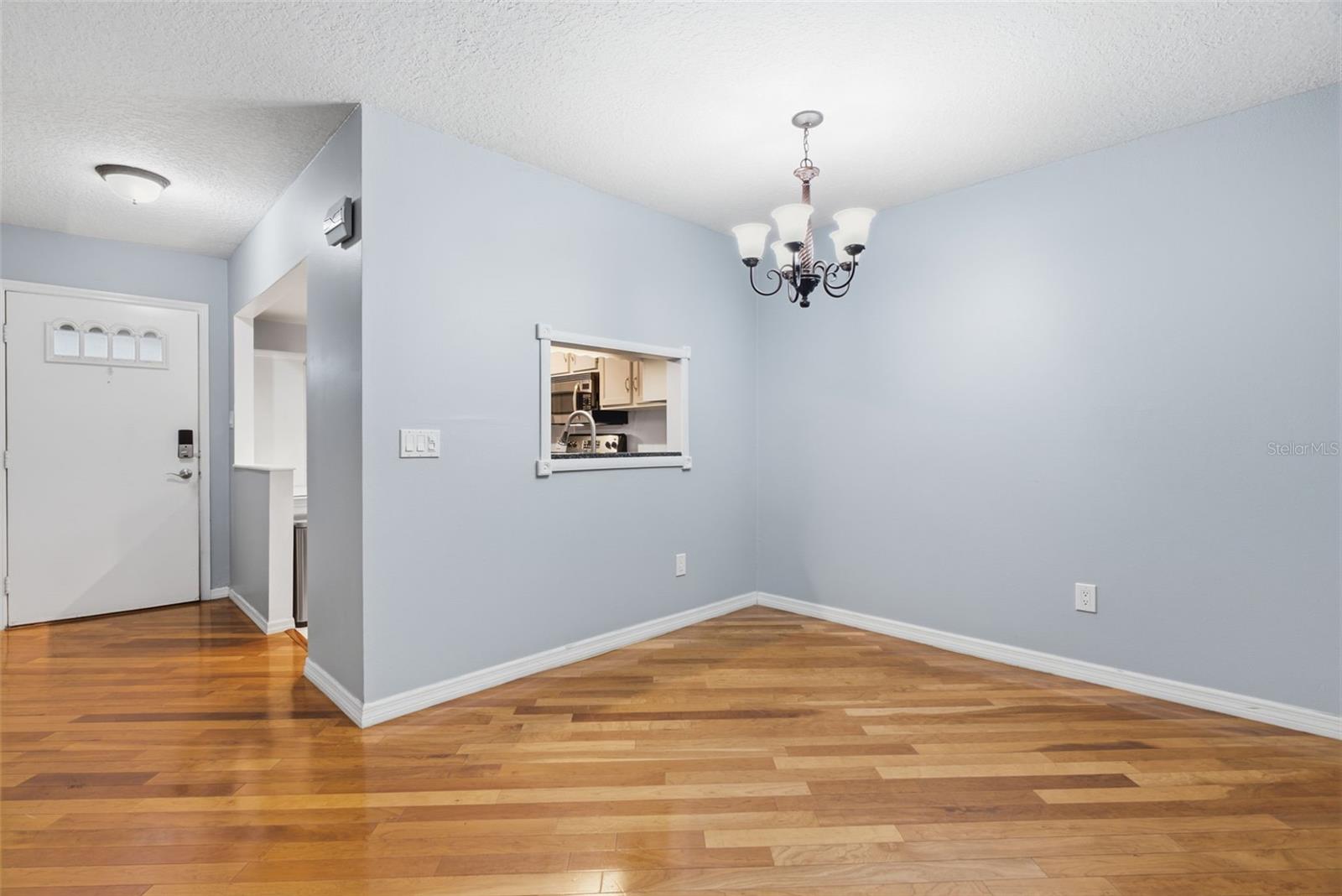 DRUID OAKS CONDO - Residential
