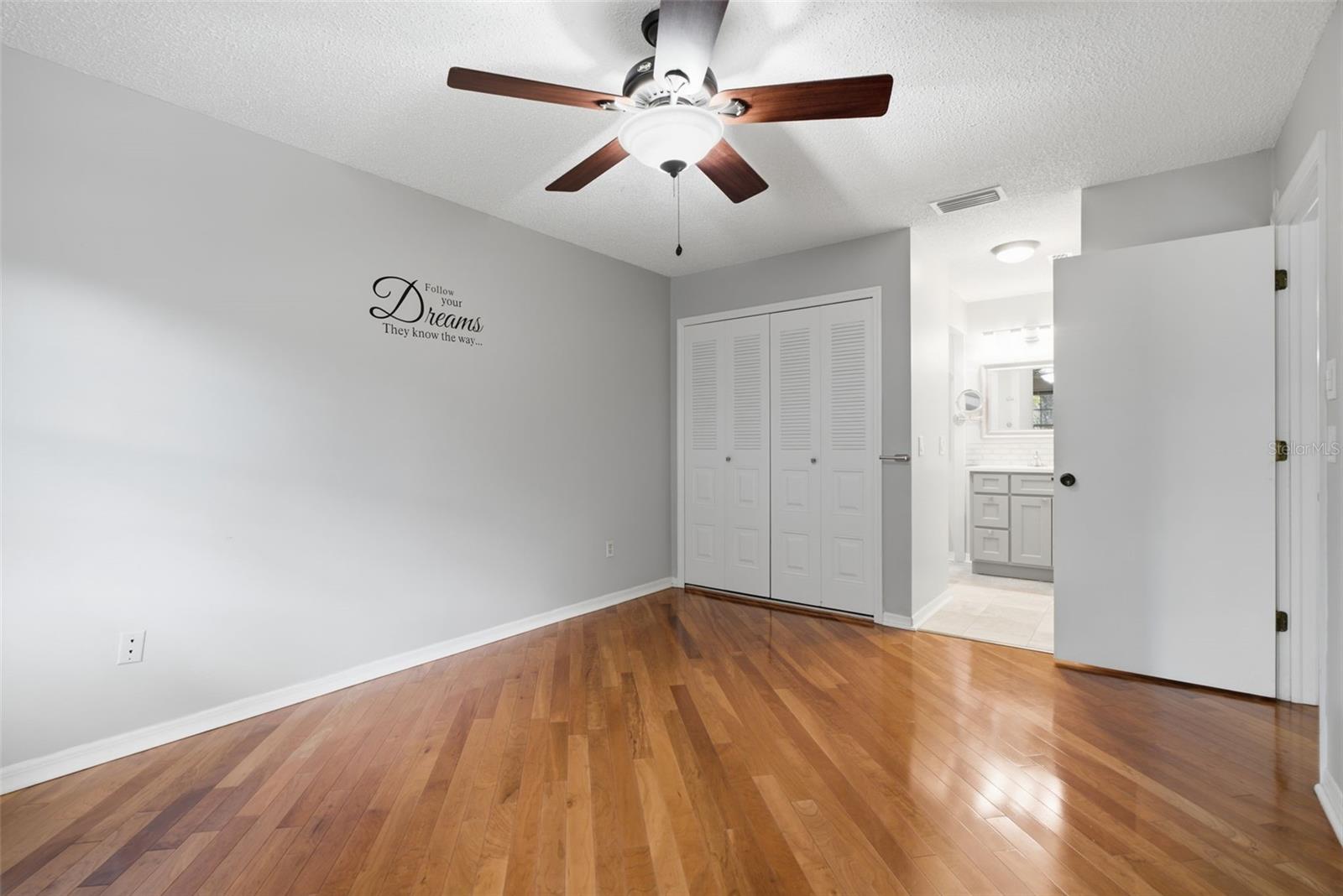 DRUID OAKS CONDO - Residential