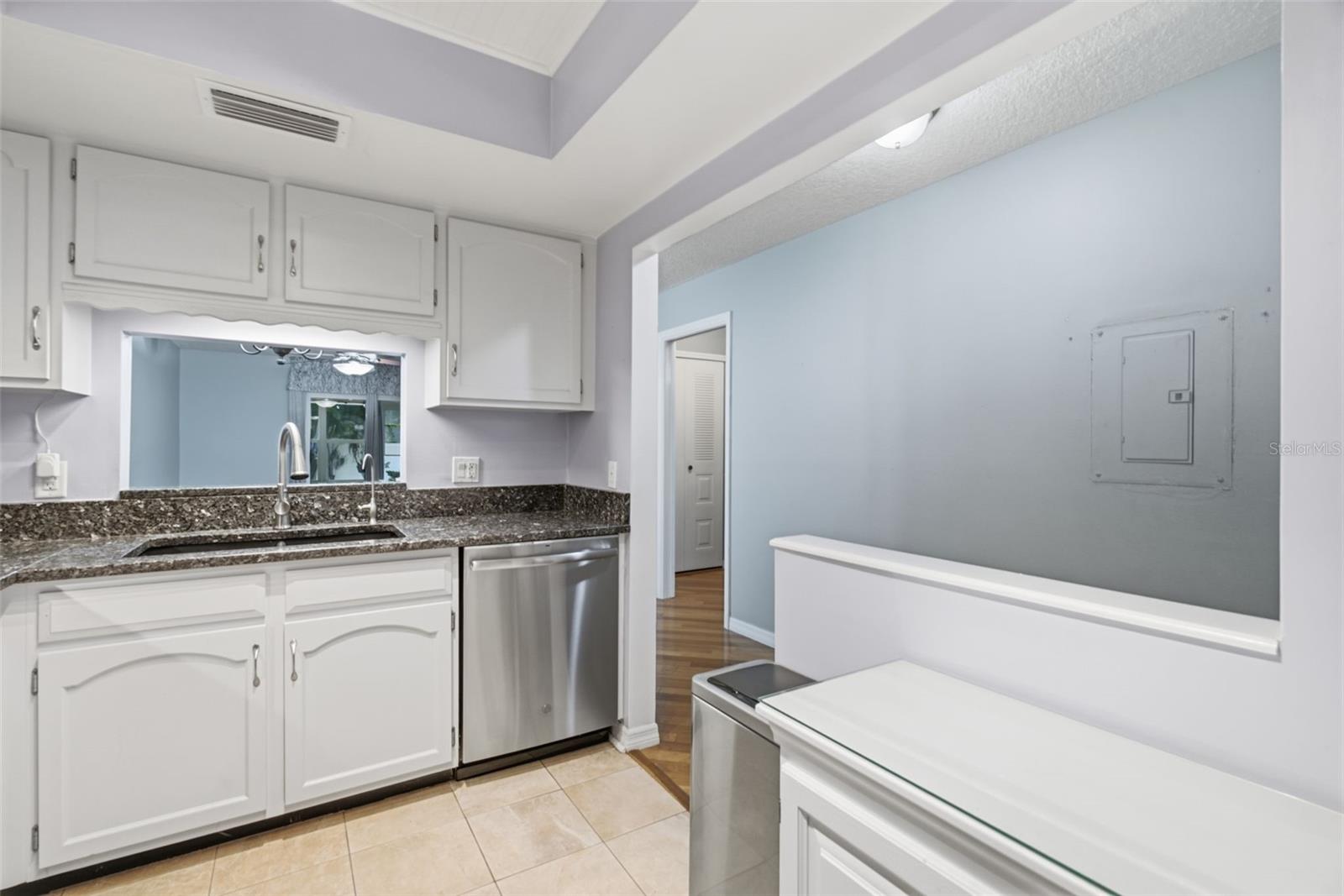 DRUID OAKS CONDO - Residential