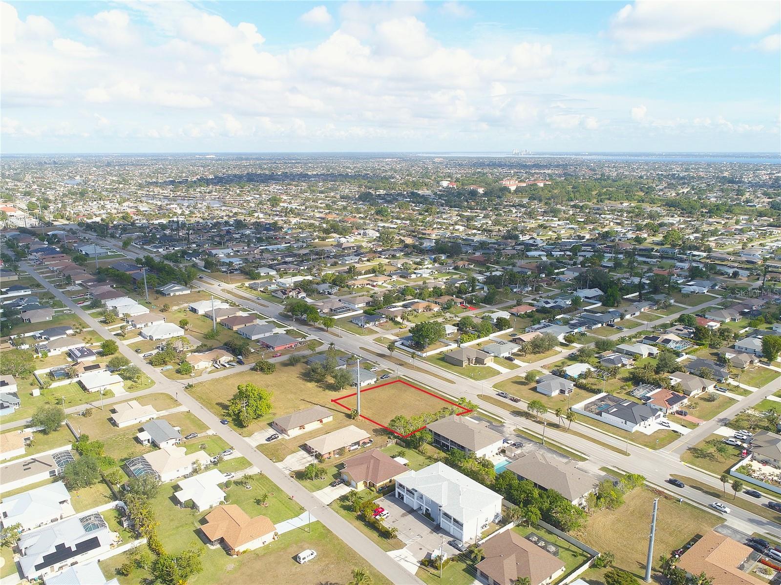 CAPE CORAL - Land