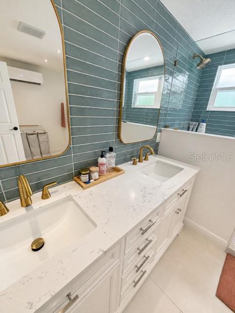 SWEETWATER COVE - Residential