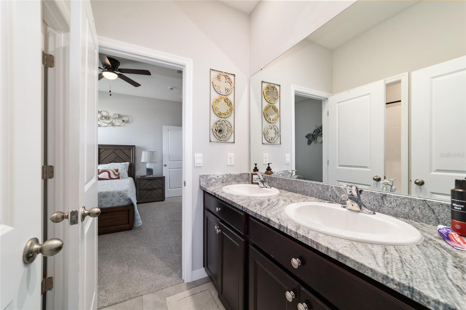 BROOKHAVEN - Residential Lease