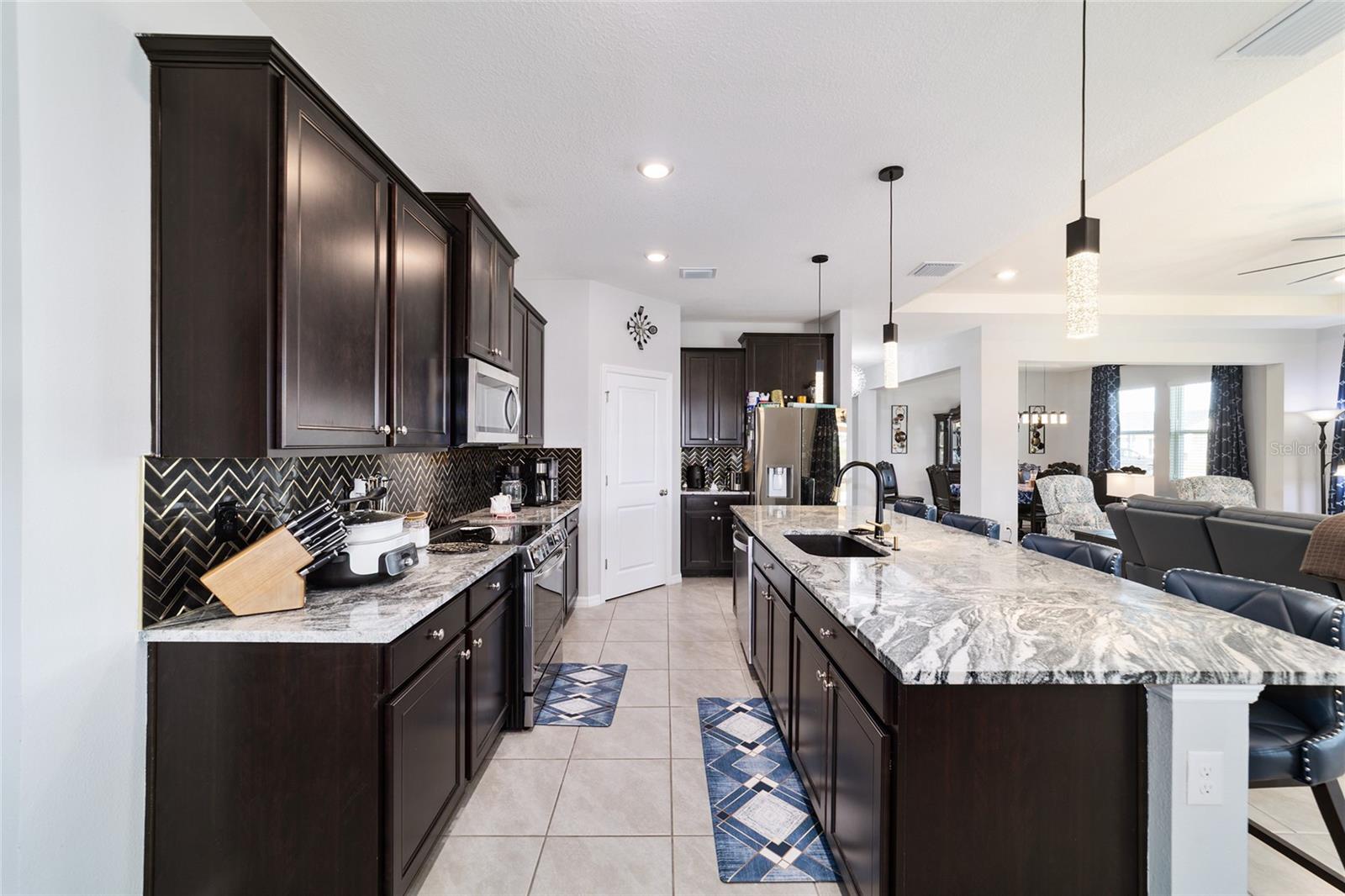 BROOKHAVEN - Residential Lease