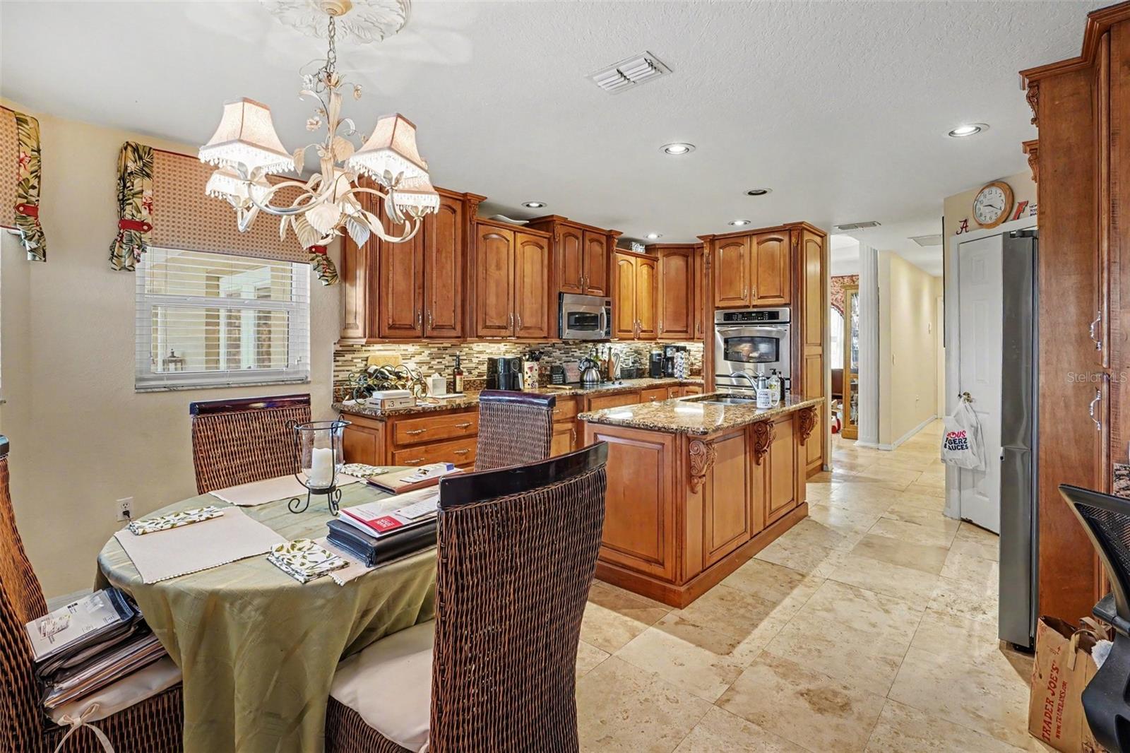 LAKEVIEW LANDINGS - Residential