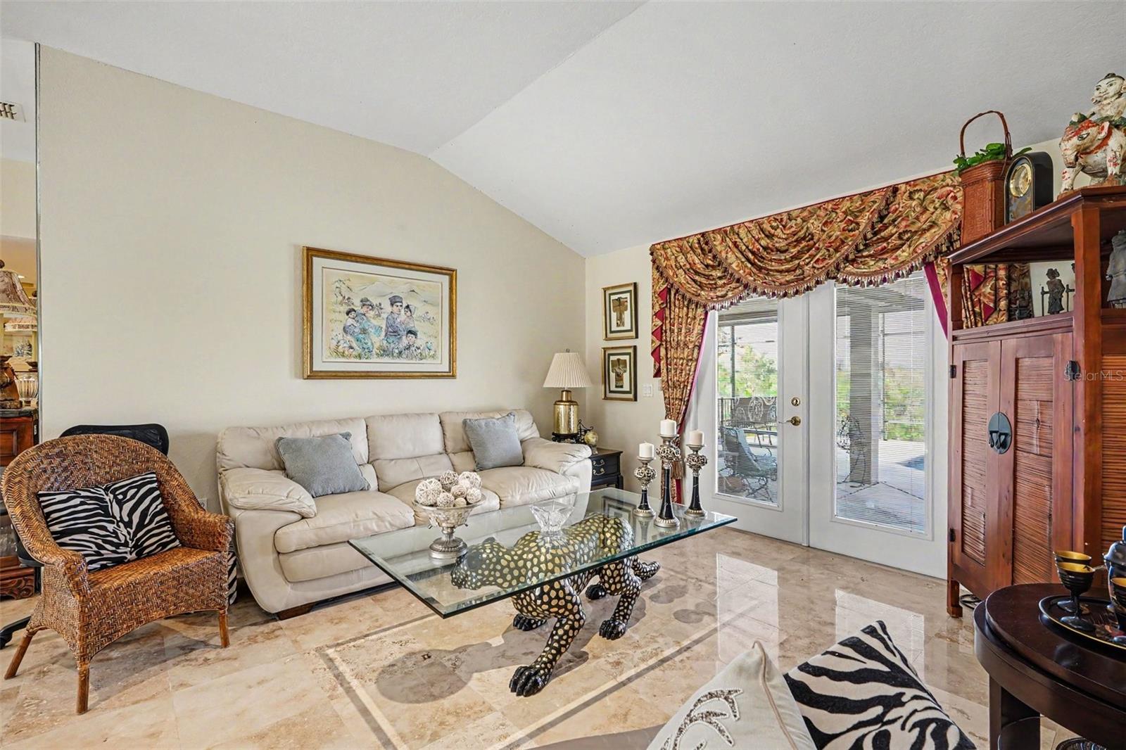 LAKEVIEW LANDINGS - Residential