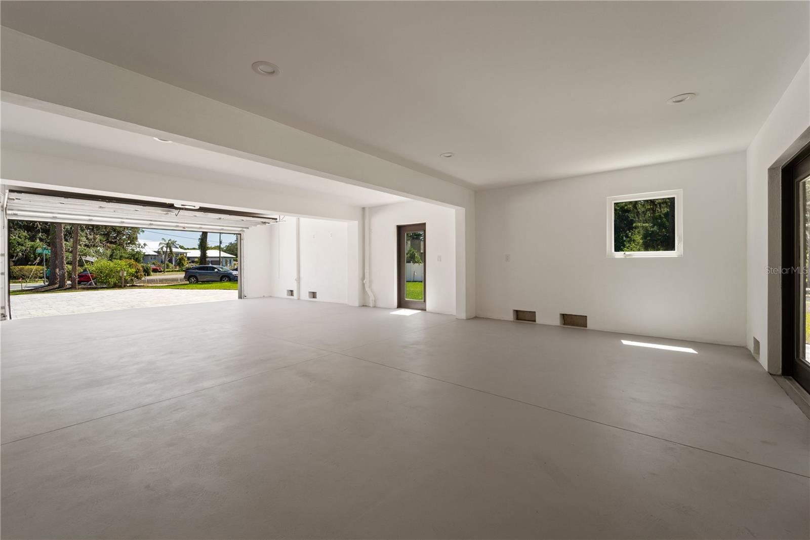 ROBERTS SUB - Residential